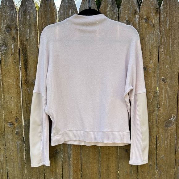 Express Mockneck Sweater Cream Sz XS - Picture 11 of 11